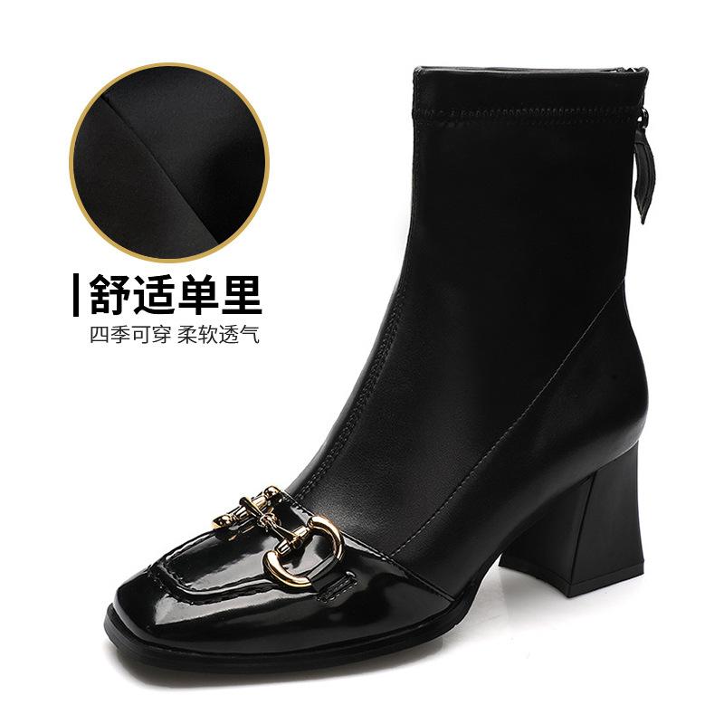 

Korean version of square head horseback buckle boots for women 2024 new rear zipper high heel boots retro thick heel short boots for women 34 чёрный