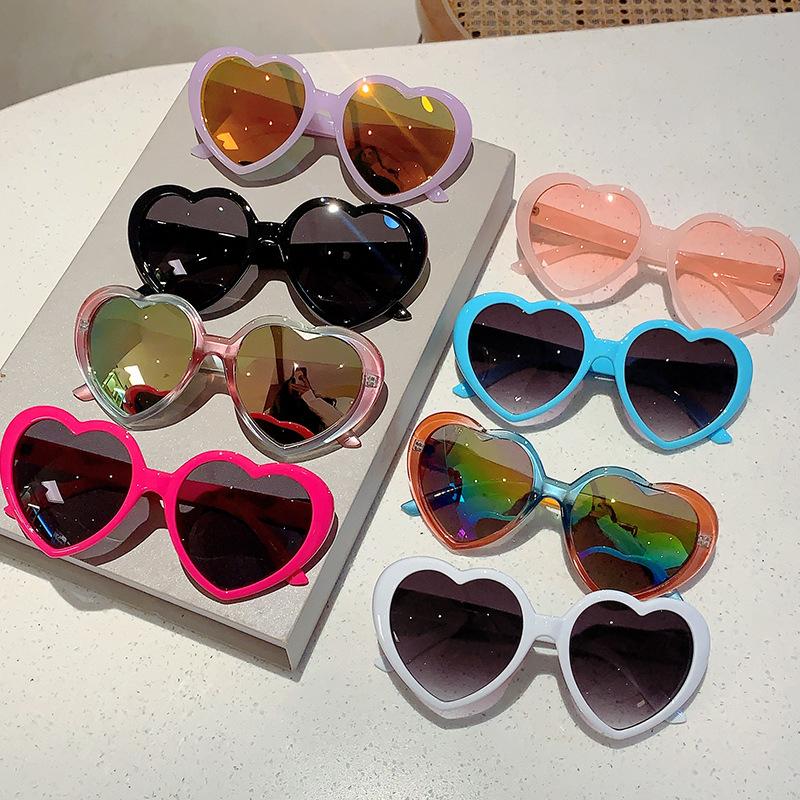 Love Oriented Sunglasses UV400 Protection Funny Concave Shaped Party Glasses for Sunshade Decorative