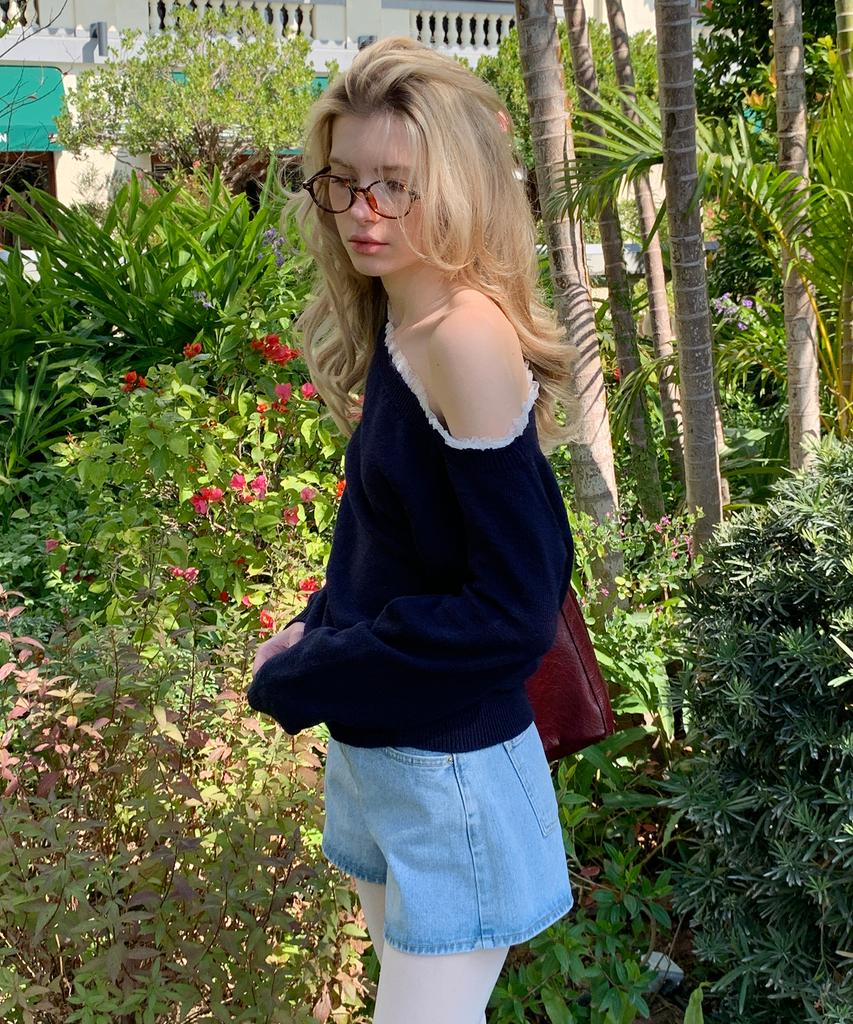 LETTER FROM MOON Faye Lace One-Shoulder Cashmere Knit (Navy)
