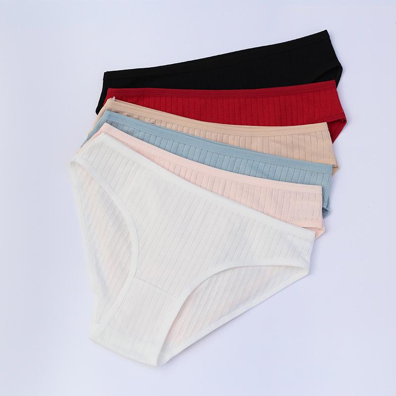 Pure Cotton Underwear for Women Briefs Needle Drawn Cute Girl Knickers Mid Waist Plus Size Breathable Triangle Panties
