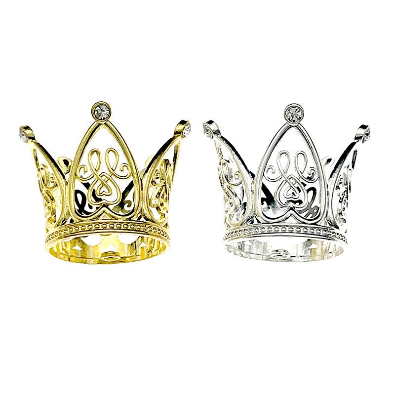 Heart-Shaped Crown Cake Decoration: Mini Cartoon Toy & Perfume Bottle Cap with 6 Diamond Alloy Accents