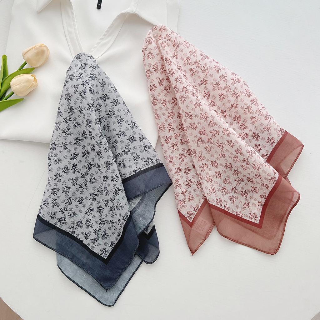 Spring and summer Japanese floral square scarves are fresh, breathable, soft, literary and decorative small silk scarves, retro and versatile small sq