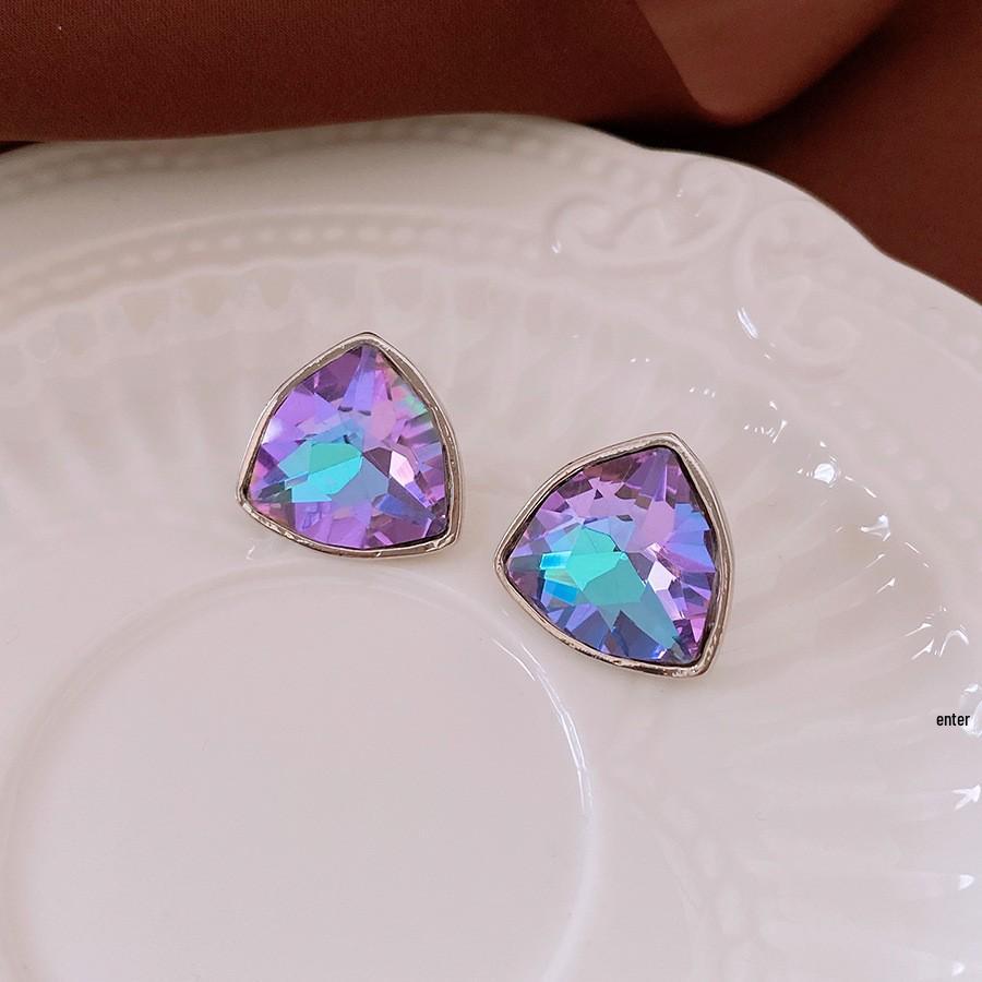 Cercei Stud Triunghi Diamant Acul de Argint - Design Retro de Lux Lejer
