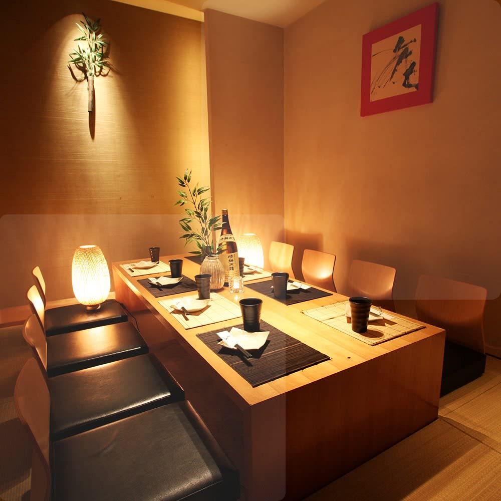 OKALUMI LED Spotlight, E11 Base, Dimmable, Warm White, 75W100W Equivalent, 7W, 830lm, Halogen, Set of 2 LED Bulbs [Appearance: WhiteWarm WhiteMedium