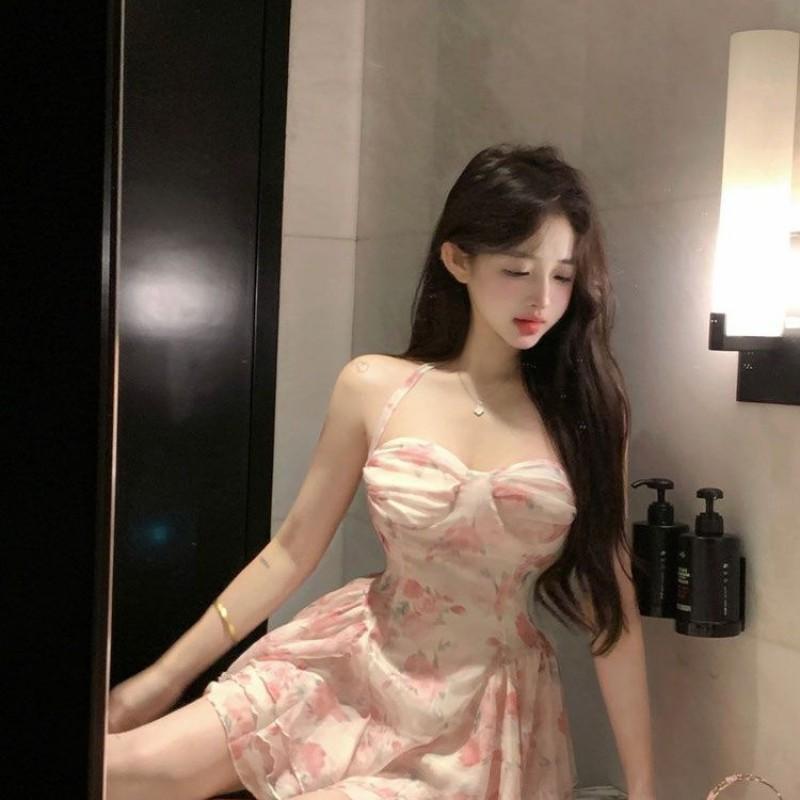 Floral A-Line Mini Dress With V-Neck Sleeveless Fit-and-Flare Silhouette