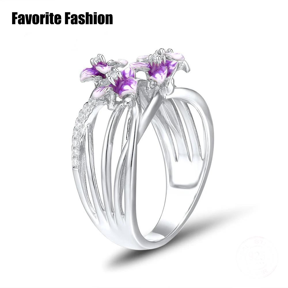 Elegant Beautiful Violet Flowers Rings