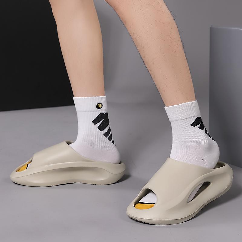 2025 Men's Summer Slippers Anti-Slip Sports Sandals, Couples Breathable Flip Flops for Outdoor Home Bathroom, Quick-Dry EVA Foam Slippers