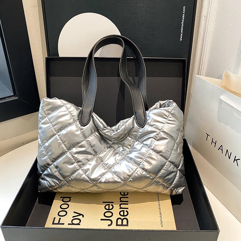 Glossy Cotton Bag, Fashionable Embroidery Thread Rhombus, Large-Capacity Bubble Women'S Bag, Casual Foreign Style, Shoulder Tote Bag.