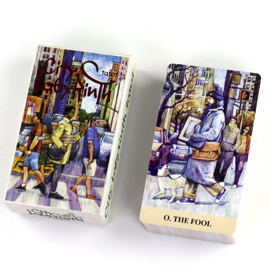 City Labyrinth Tarot, 78 Karten 10,3 x 6 cm Tarotdeck | Indy Tarot mit Federzeichnung über das Leben in New York in den frühen 2000er Jahren