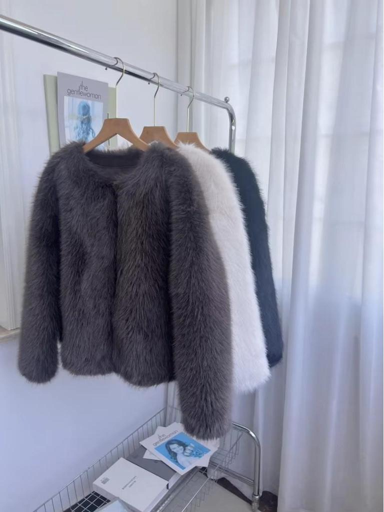 2025 Winter Fashion Fluffy Faux Fox Fur Women's Coat - Sexy, Sustainable, European & American Style