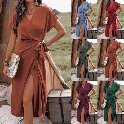 Abito da donna in raso a portafoglio con spacco laterale tinta unita elegante bodycon midi