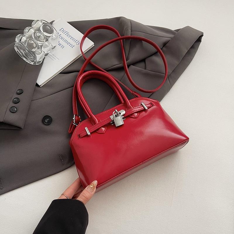 Tote bag women's large capacity 2025 new spring and summer casual messenger bag versatile fashion high sense portable commuter bag