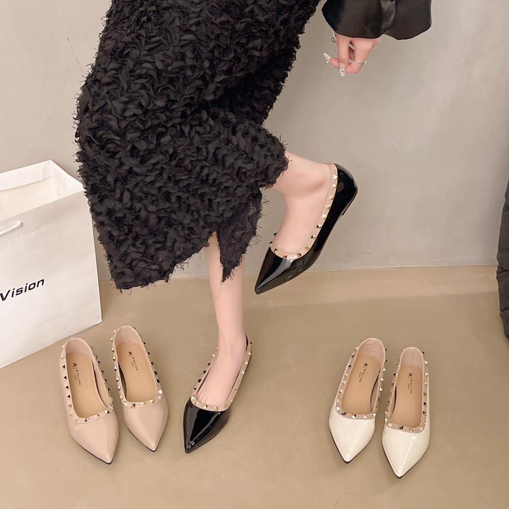 2025 New French Temperament Pointed Single Shoes Women Shallow Mouth Spring and Autumn Women Rivet Patent Leather Evening Breeze Gentle Soft Sole