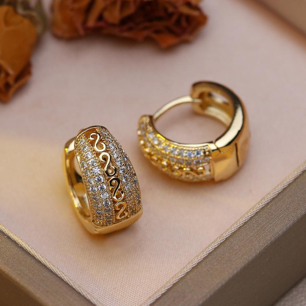 Hollow Geometry Round Earrings Fashion Cubic Zirconia Stud Earrings For Women Clip Earrings Party Jewelry