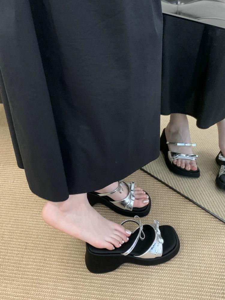 

Muffin bottom beautiful sandals 2025 summer new bow open-toed thick heel outer wear versatile with skirt sandals women 35