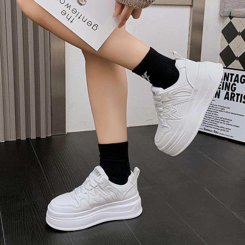 

Thick-soled popular little white shoes women s 2025 autumn new Internet celebrity student women s shoes lightweight muffin heightening casual board s 40 белый