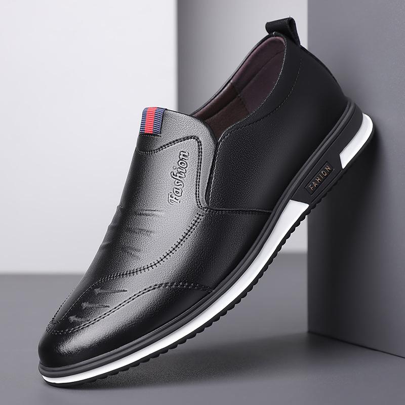 2025 Summer Leather Shoes Soft Leather Men's Shoes Soft Soles Men's Business Casual Shoes Summer Hollow Sandals Overalls Doudou Shoes