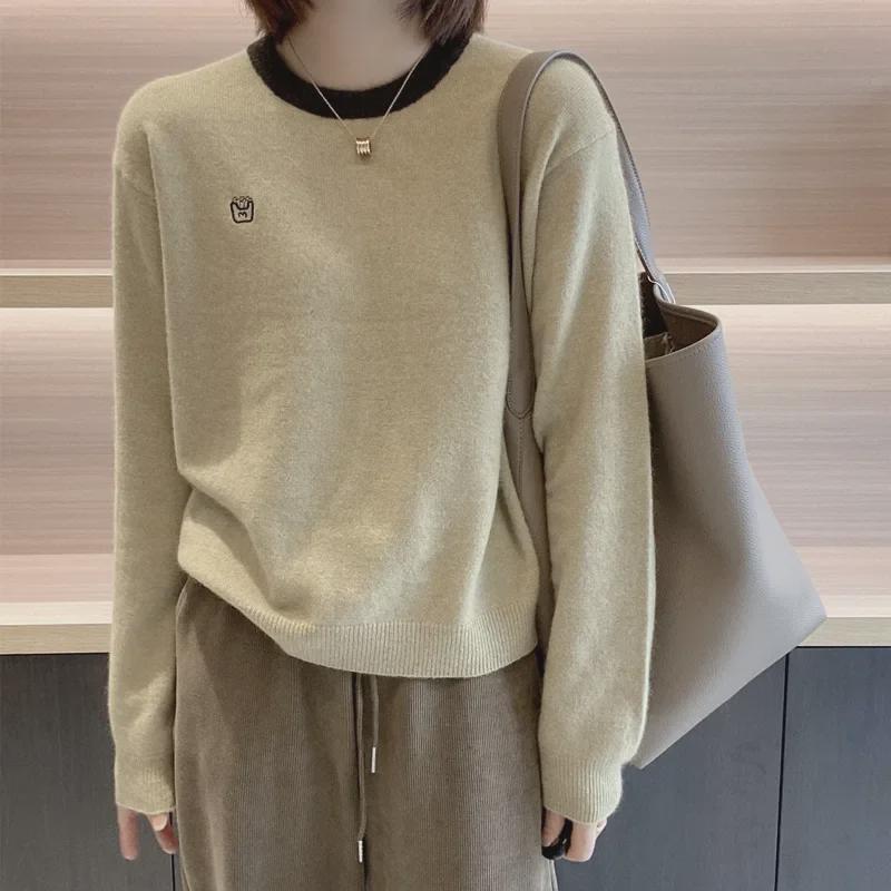 Women's Fashionable Embroidered Contrast Color Round Neck Sweater for Spring and Autumn
