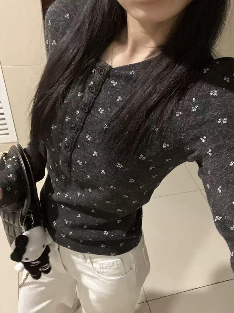 Women's Slim Fit Brushed Corduroy Floral Long Sleeve Button-Front Top for Autumn & Winter