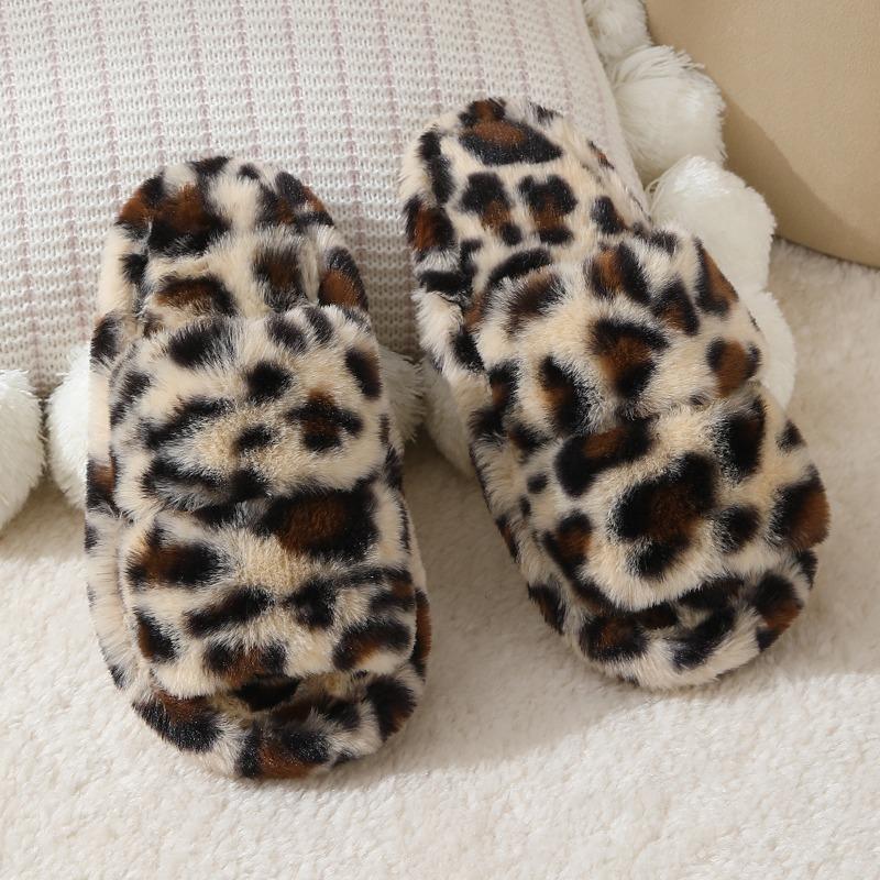 New leopard print fluffy slippers women's spring and autumn new flat bottom comfortable home plush cotton slippers