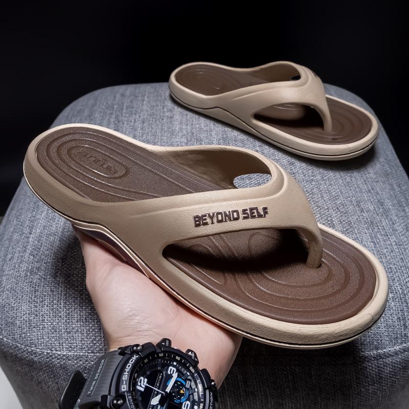 Men's Chappals Outdoor Summer Beach Slippers Non-Slip Thick Sole Home House Casual Sandals Wholesale Flip Flops Slippers for Men