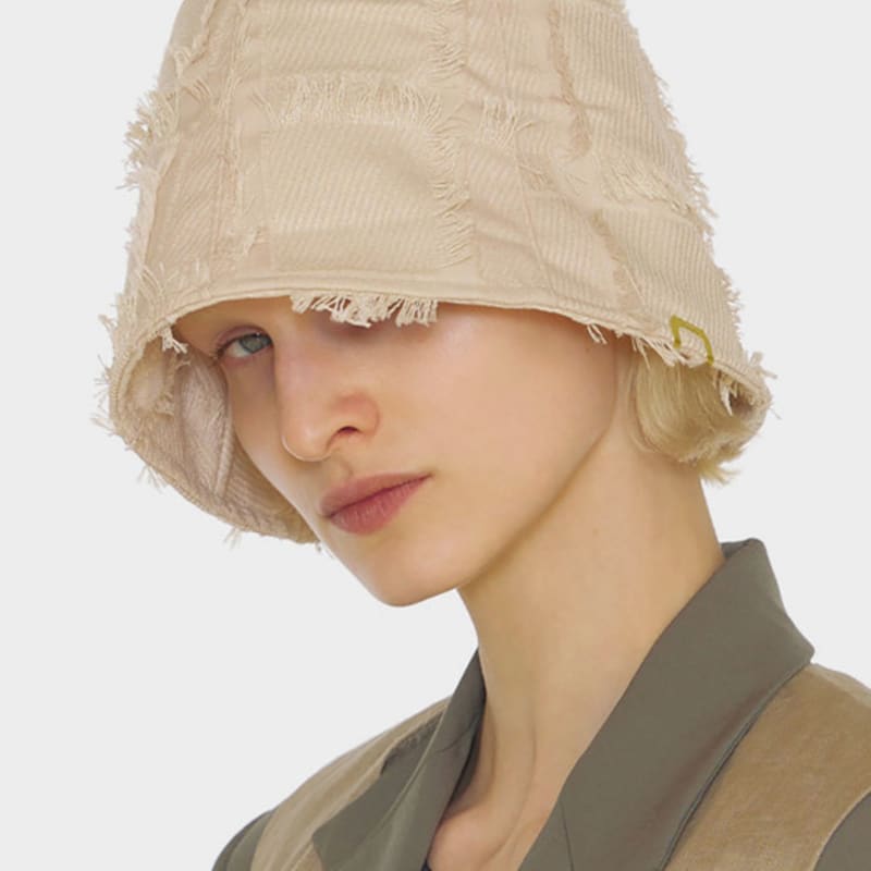 

UNDERCONTROL studio СТОЙКА-ВЕДРО / БЛОК С КИСТОЧКОЙ / БЕЖЕВЫЙ FREE