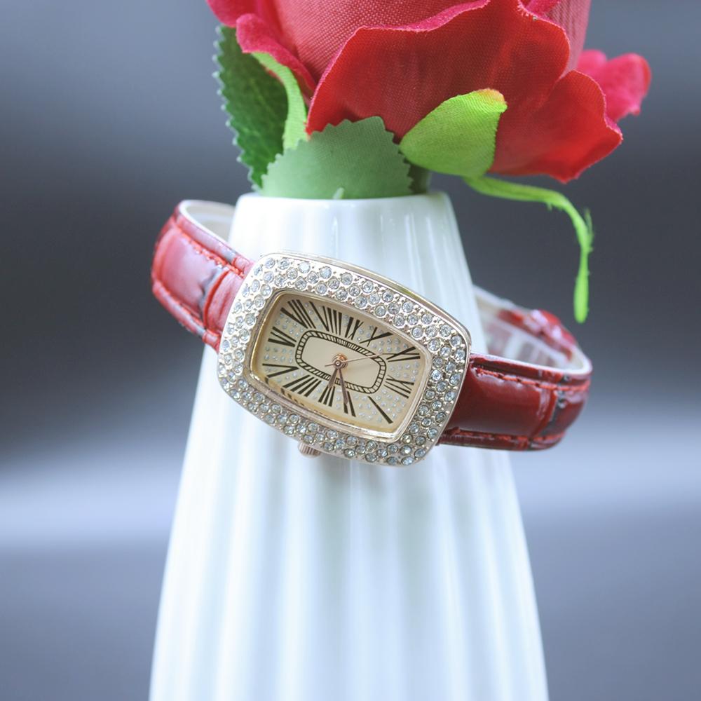 2-teiliges Set Damen Casual Sportuhr Geldbörsen Mode Exquisite Leder Retro Armband Modische Uhr für Teenager Bewegung