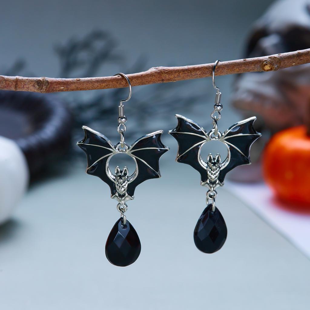 Dark Gothic Bat Crystal Dangle Earrings for Women Halloween Rhinestone Statement Earrings Party Costume Jewelry Gifts