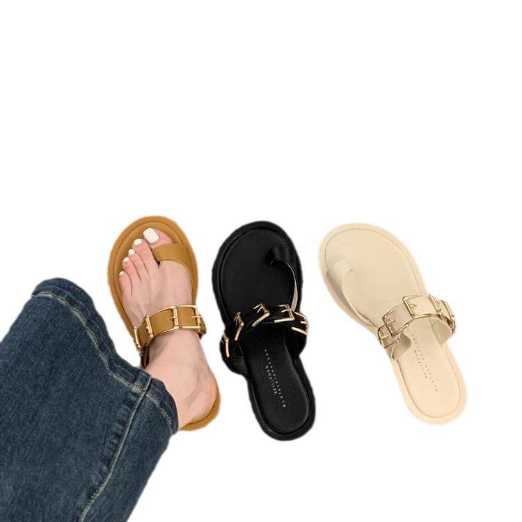 French High-end Word with Flat Bottom Cover Toe Cool Slippers Women Wear Seaside Vacation Beautiful Going Out Beach Slippers
