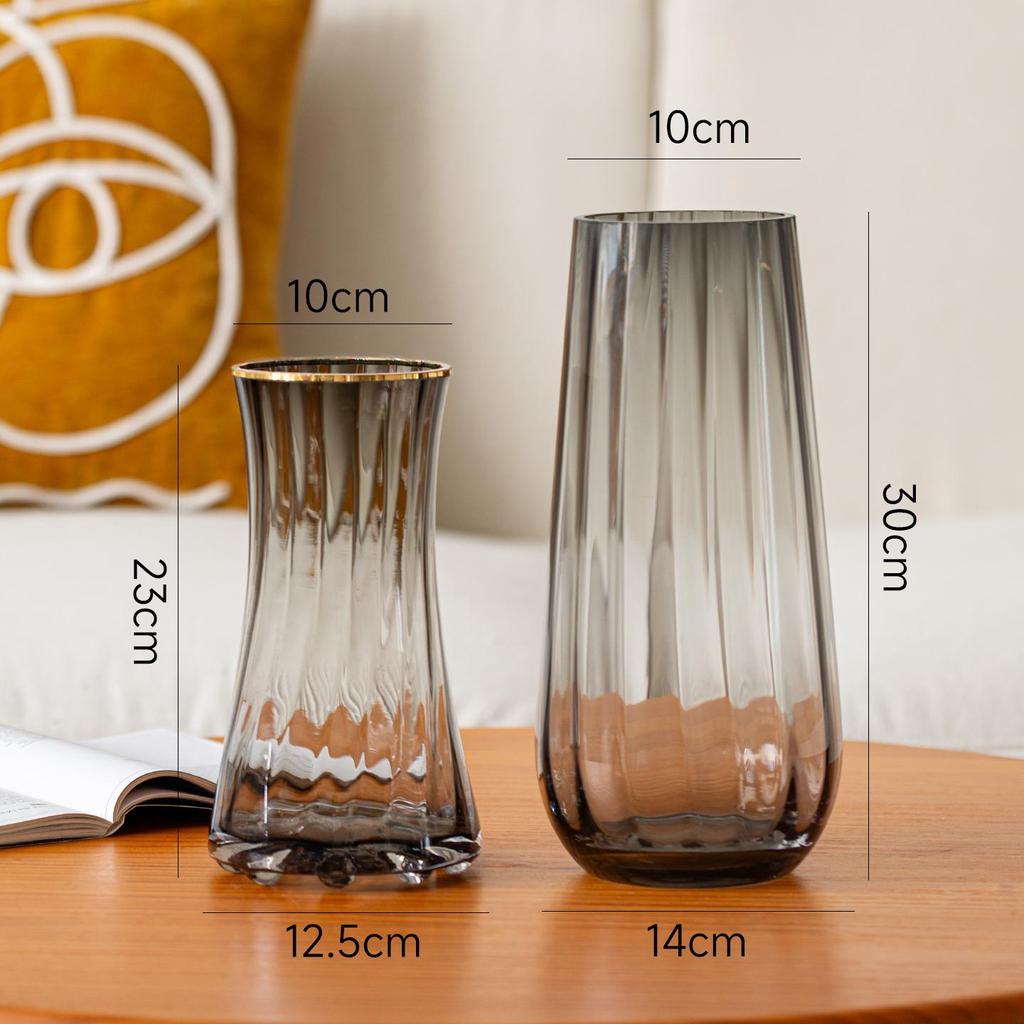 Elegant Small Glass Vase for Fresh Flowers - Perfect for Living Room or Dining Table Decor