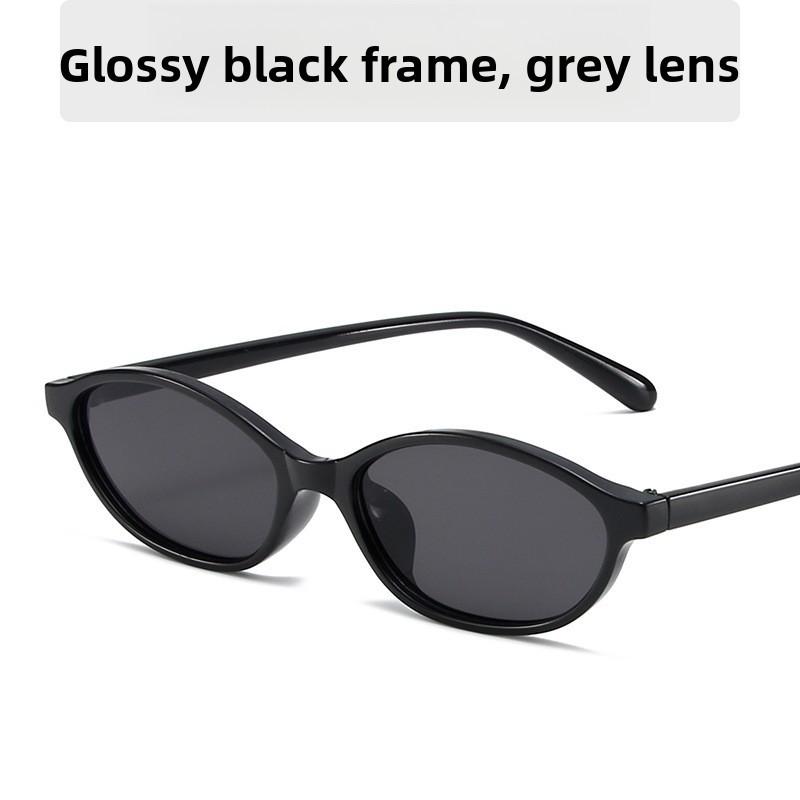 Stylish Black Frame Sunwear With Tinted Lenses For Casual Daywear And Events