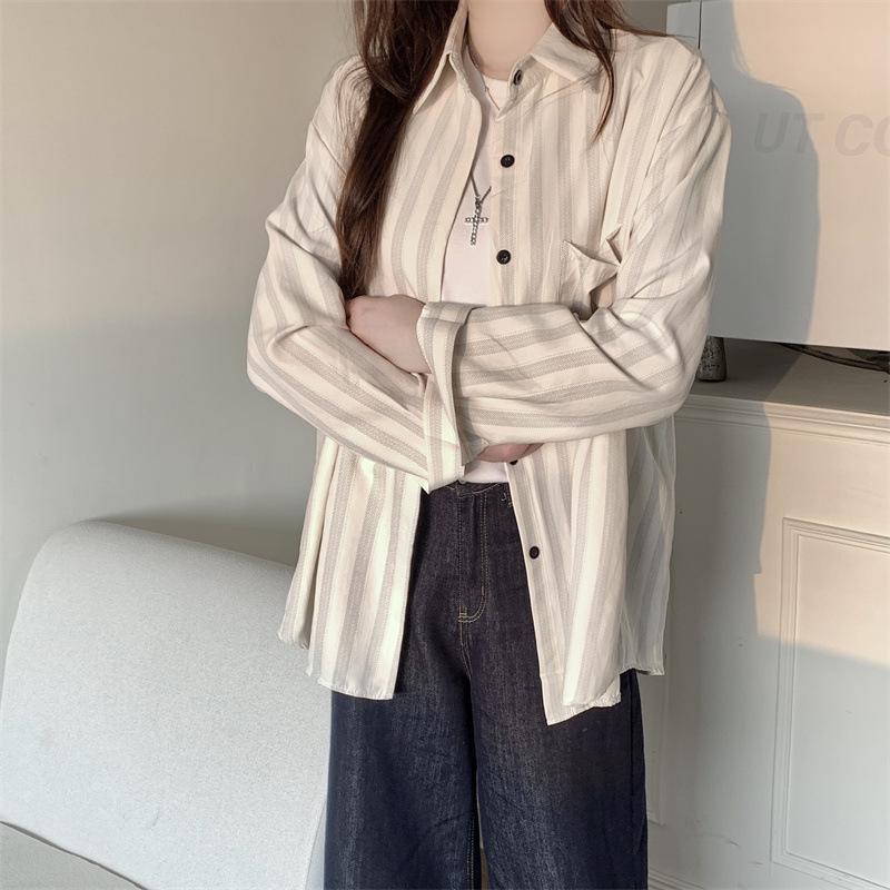 The Real Shot Is Not Reduced, and the Striped Simple Lapel Shirt Is Trendy for Women's Autumn New Casual Pocket Medium and Long-sleeved Tops.