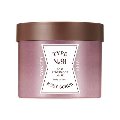 Typ Tělový peeling 91 WONDER VIBE Růže Hluboká vůně, která vyjadřuje klid a Hydratační peeling pro citlivé Hydratační tmavé skvrny Tělová pokožka koupel