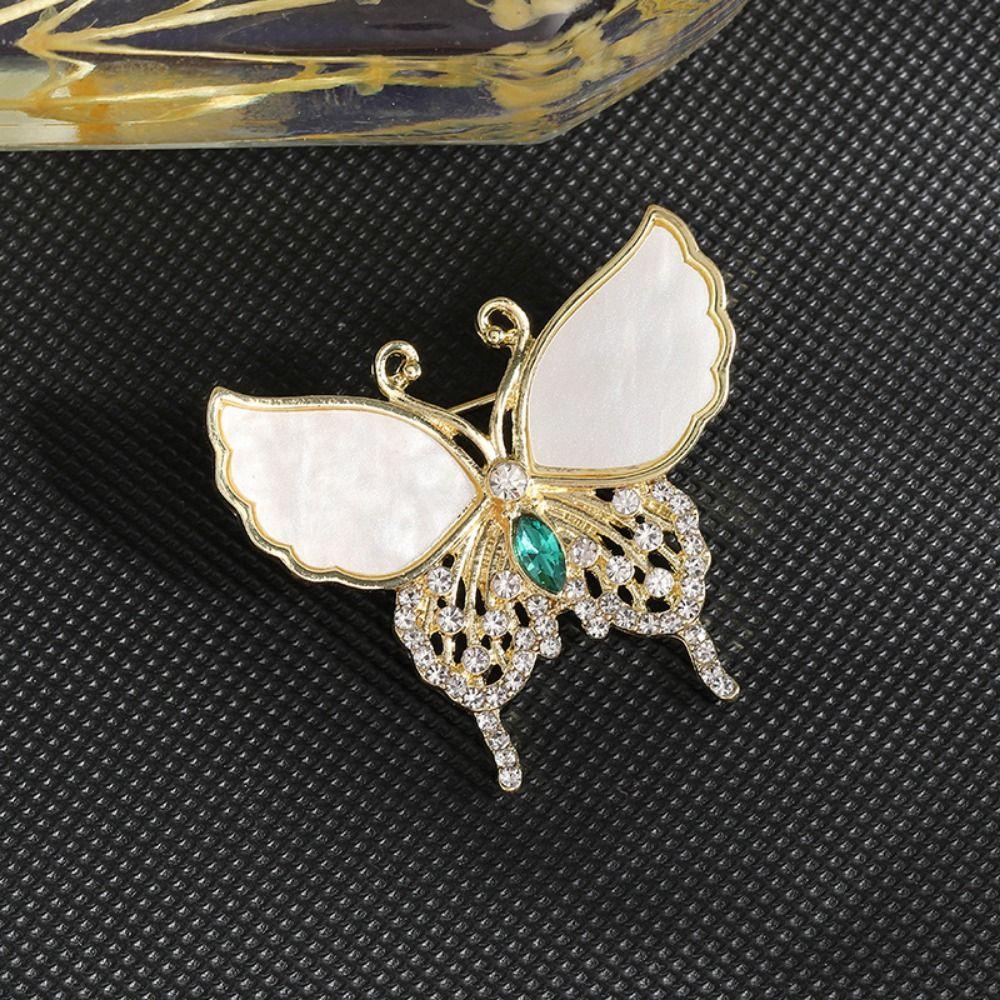Elegant Women Lapel Pins Retro Style Safety Pins Clothing Accessories Butterfly Brooches Girl