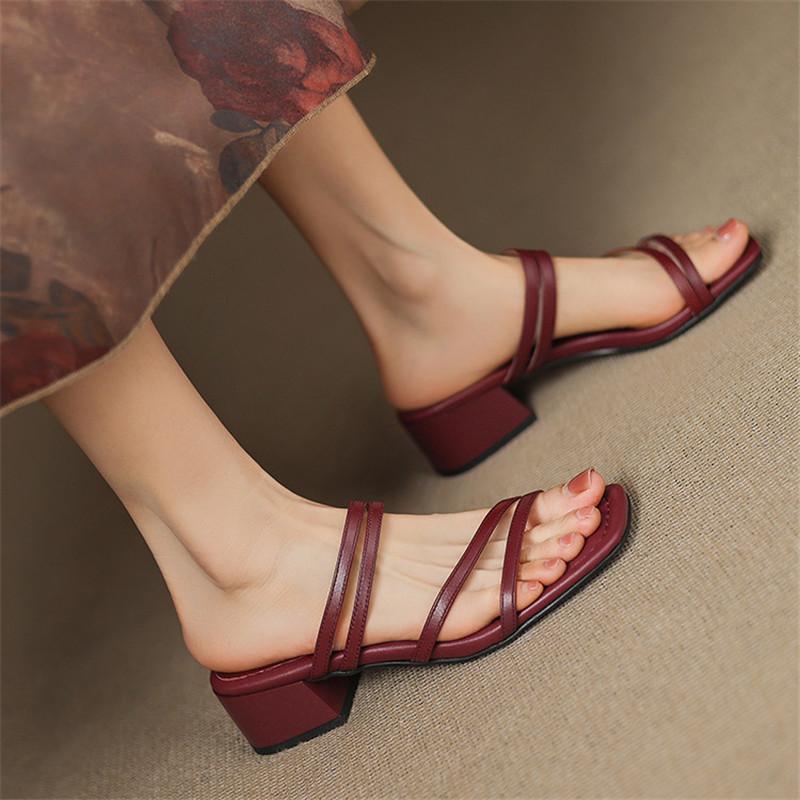 Fashion New Summer Sandals Genuine Leather Women Shoes Square Toe Sandals for Women Fashion Chunky Heel Slippers Shoes Mid Heel Red