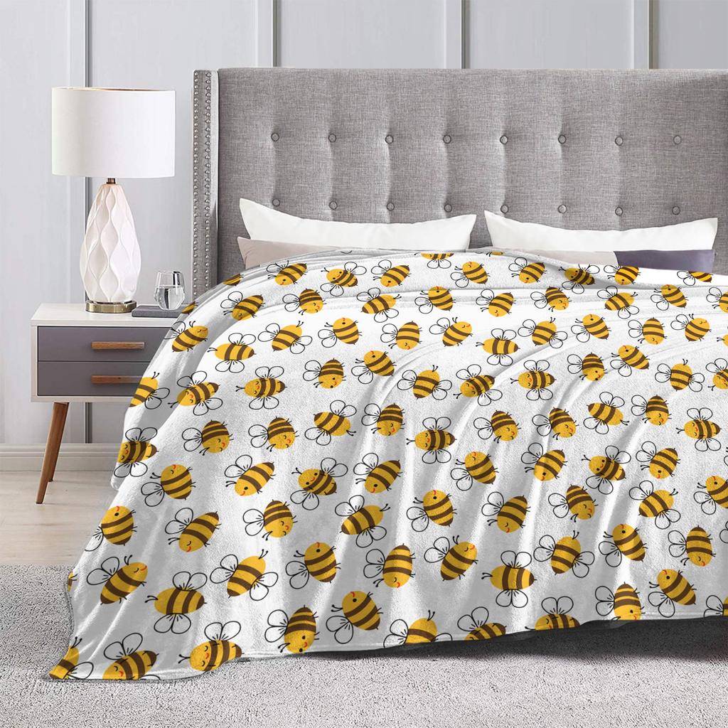 Bee in honeycomb and flowers Flannel Blankets  Soft Throw Blanket for Bedroom Camping Street Trend Bedspread Sofa Bed Cover