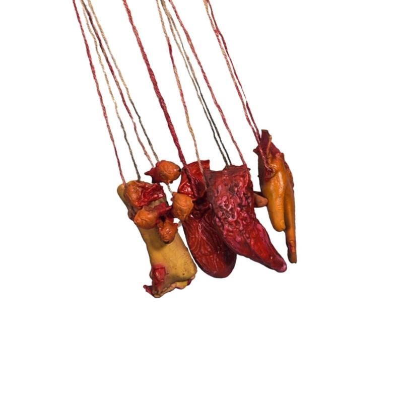 652F Realistic Blood Splattered Hands Feet Organ Decorations Durable Latex Hanging Ornament For Horror Home Display