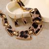 Set di Gioielli Stampa Leopardo Vintage per Donna Collana Girocollo a Catena Metallica Orecchini Pendenti Accessori per Collo e Orecchie con Stampa Animale Retro per Uso Quotidiano e Feste