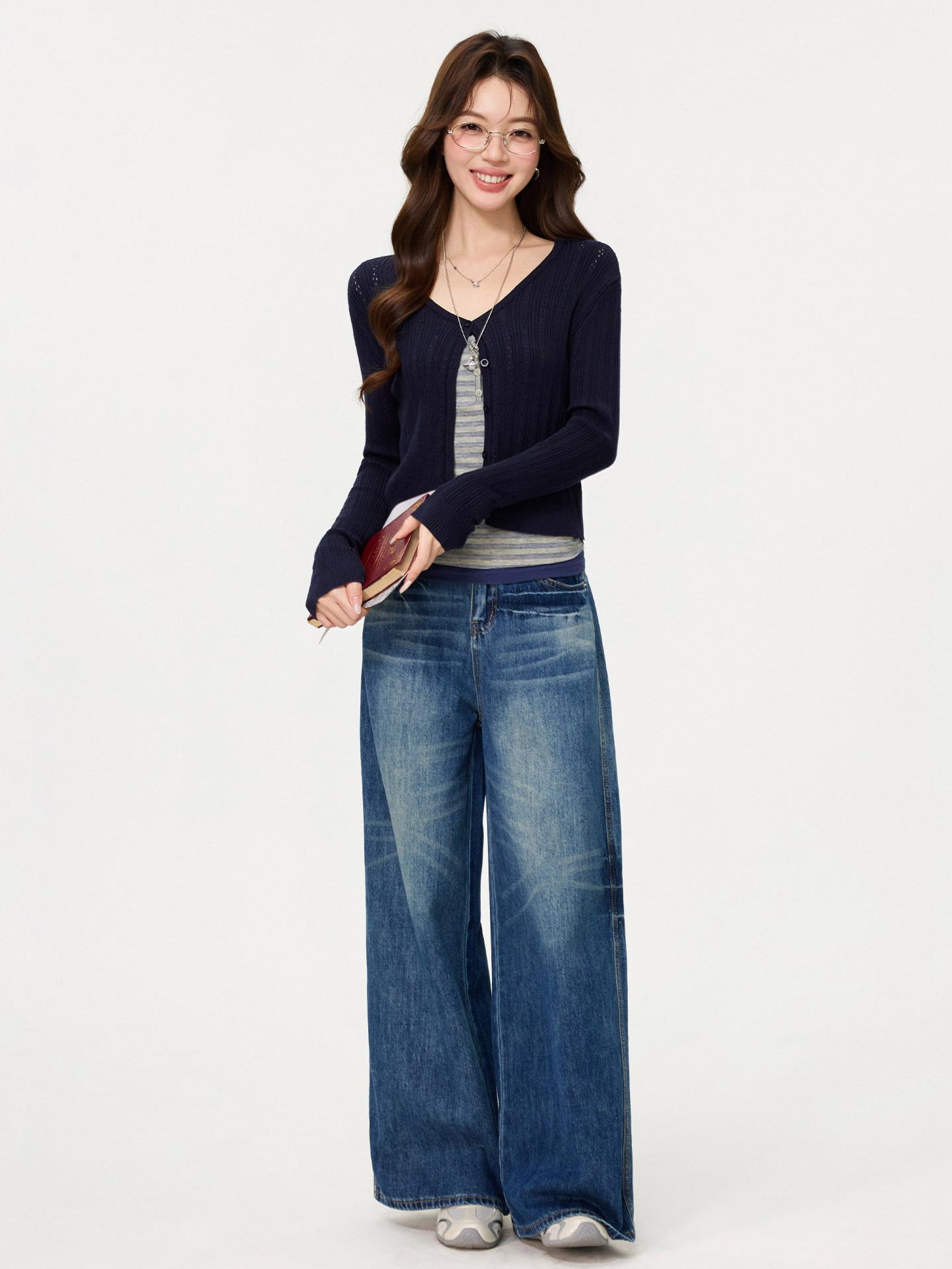 

navy blue V-neck hollow-knit cardigan with long sleeves stacked on top of spring and summer new micro-transparent short top for women One size fits all темно-синий
