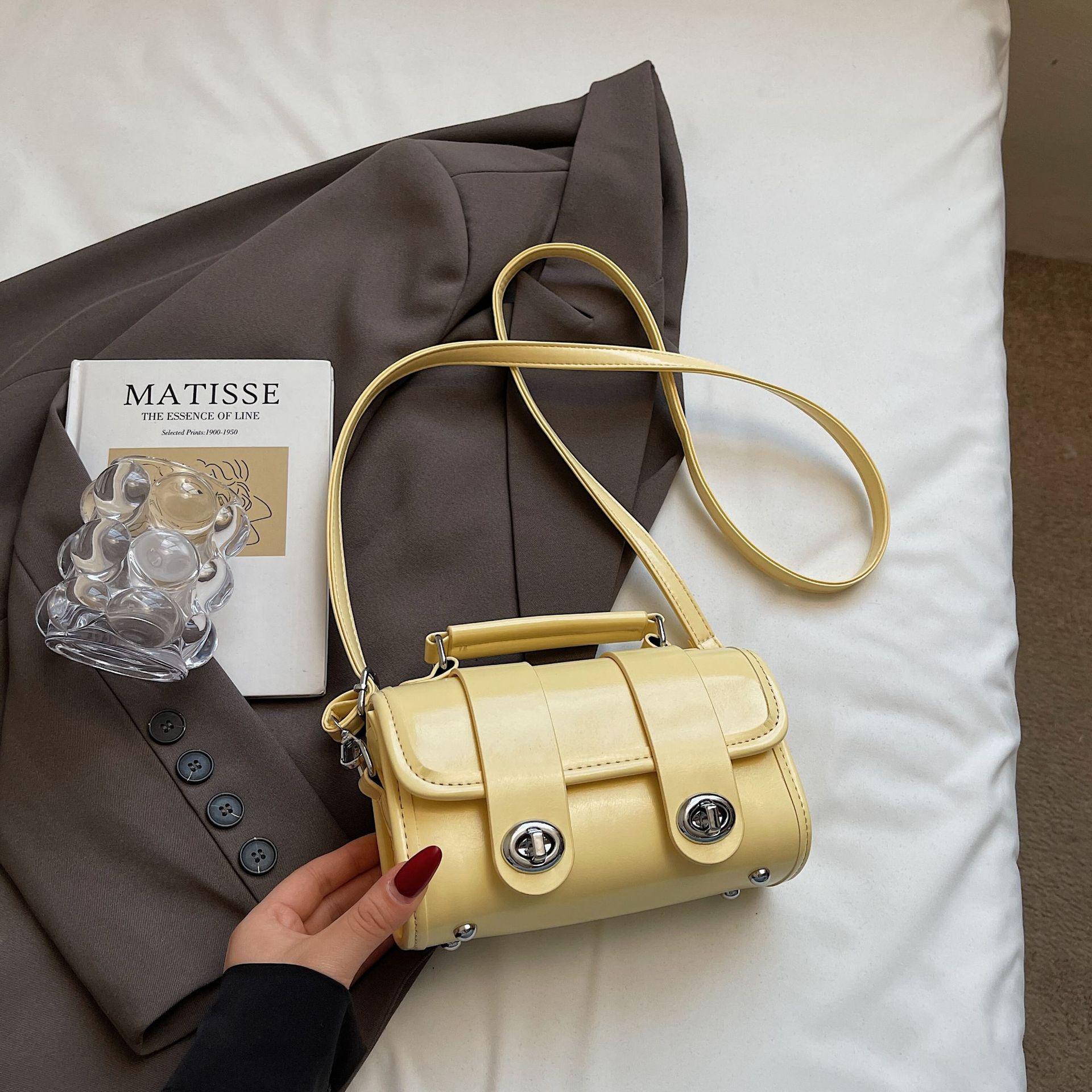 

Новая летняя маленькая сумка женская универсальная 2025 на плечо через плечо сумка корейская версия простая сумочка легкая роскошь сумка Boston