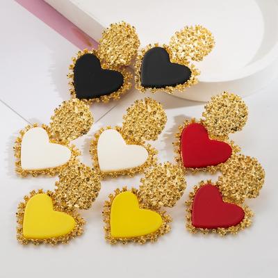 Retro Earrings Alloy Resin Heart Pendant Earrings Simple Elegant Fashionable And Party Earrings