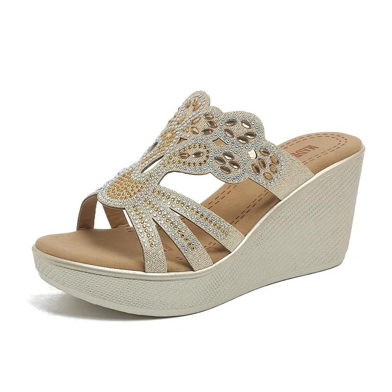 Fashion Ladies Shoes on Sale 2025 Fashion New Crystal Embellished Round Toe Platform Best Seller Beach Sandals Wedges Sandals Women