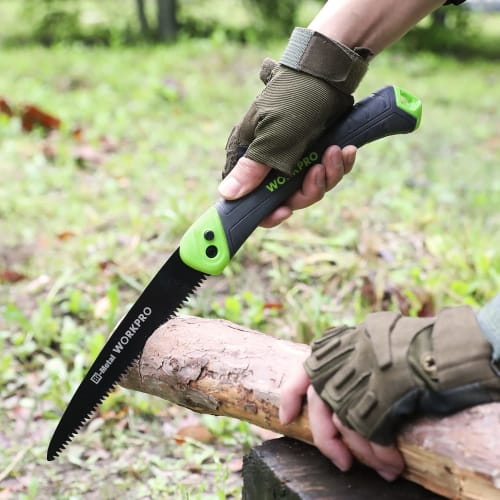 WORKPRO Folding Saw with 180mm Blade, Triple-Faced Tooth Tip, Elastomer Resin Grip, and Safety Lock Button for Camping, Woodworking, and Gardening. Ma