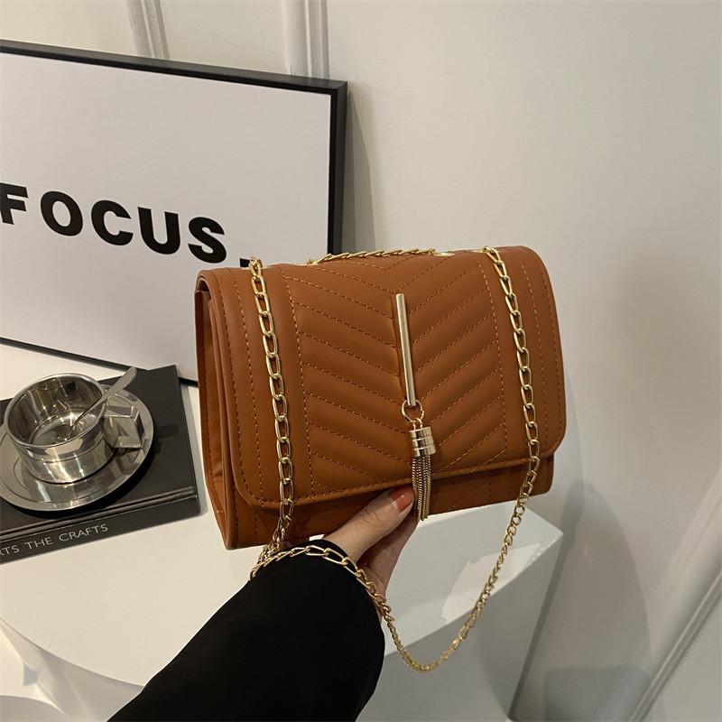 Modern Womens Spring Trendy Shoulder Bag Sleek Crossbody Purse With Versatile Colors And Design