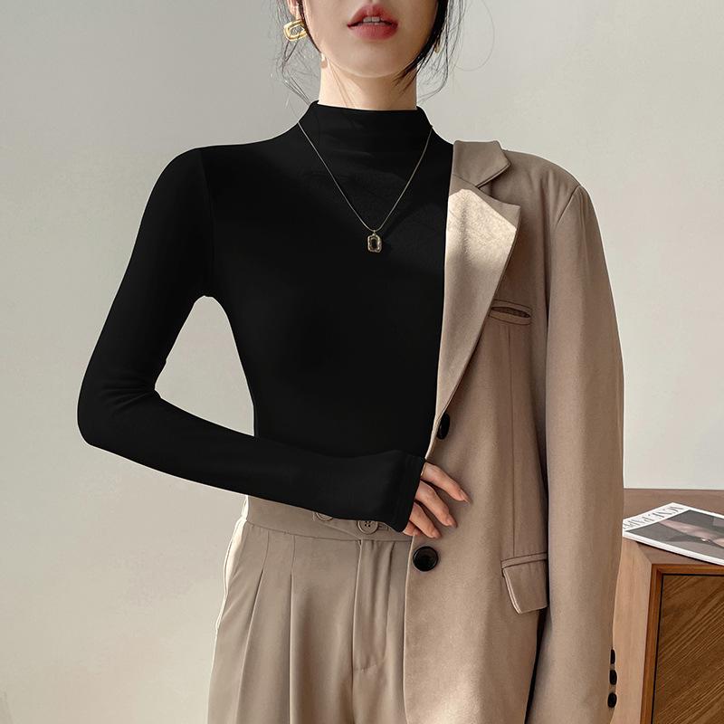 

Стильная женская черная бархатная рубашка с полуводолазкой и длинными рукавами на осень/зиму 2024 г. M чёрный