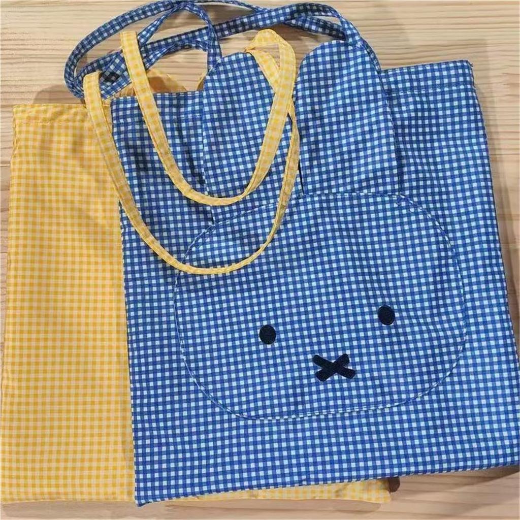 Tote bag with coin purse and pocket, zippered shopping bag, shoulder bag, crossbody bag, large capacity, stylish, popular character goods, perfect