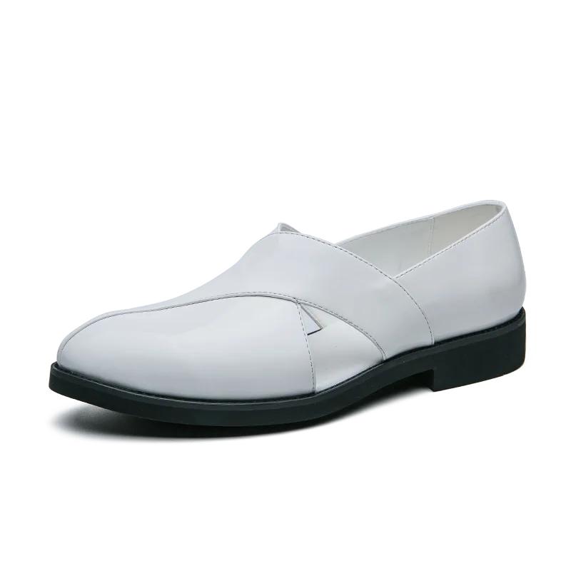 2026New Roman Sandals Summer Men Casual Leather Anti-skid Driving Flats Breathable Trendy Soft Soled Homme Designer Outdoor Shoe