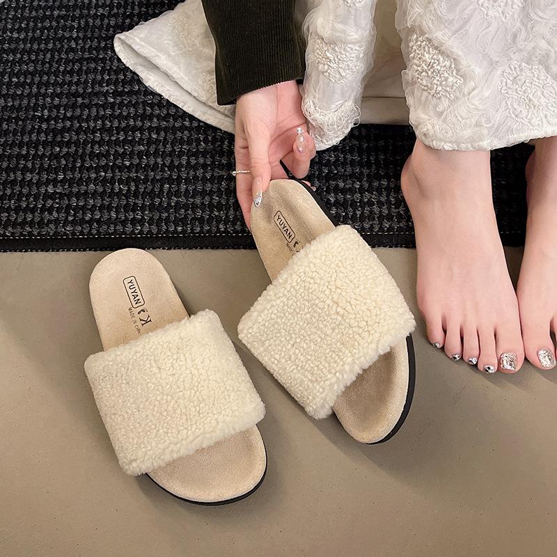 Simple casual daily one-word drag in autumn 2025 new outer wear thick-bottomed open-toed comfortable home fluffy slippers