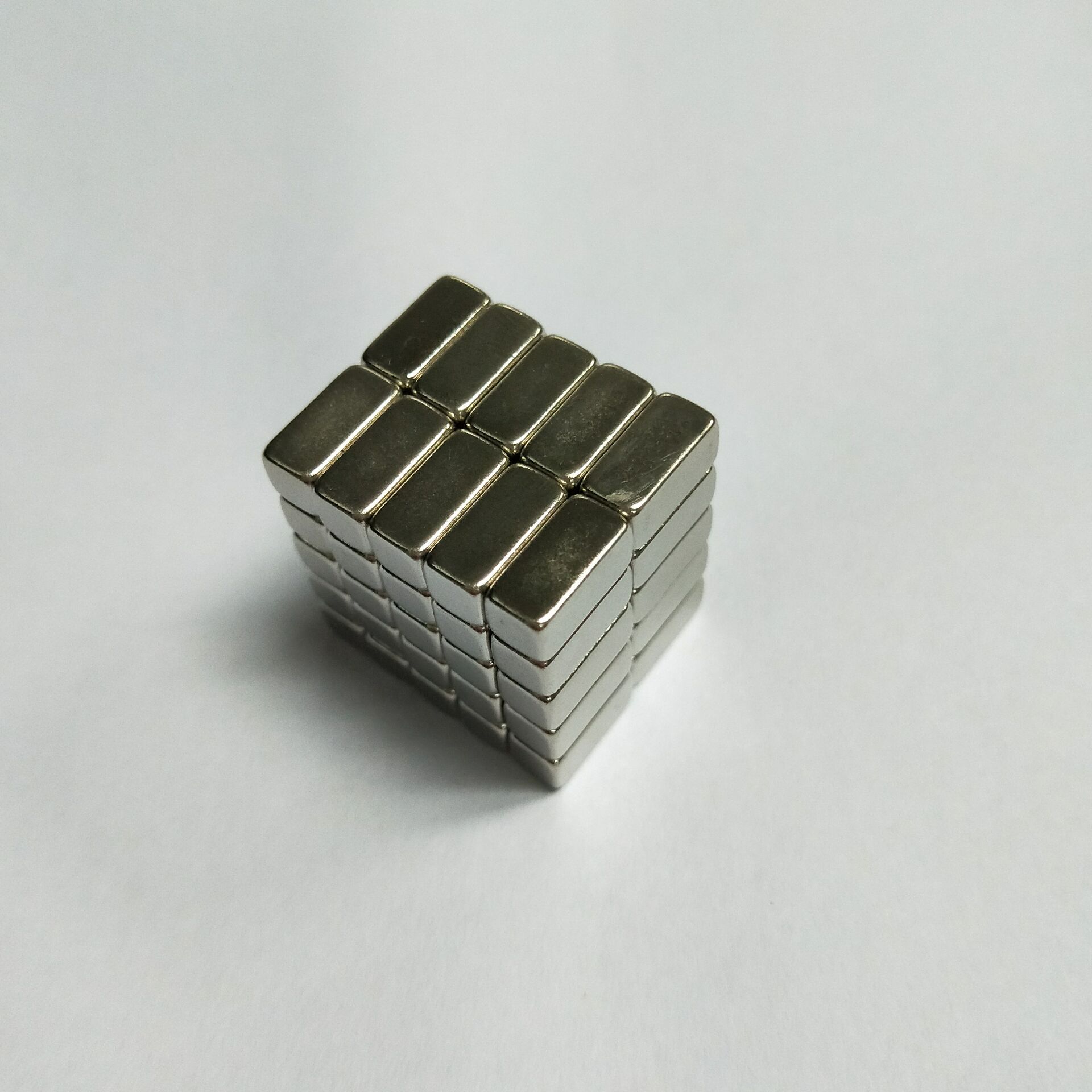 

50Pcs/Set Rectangle Powerful DIY NdFeB Magnet for Industrial Medical Equipment,Size: 10x5x5mm Type A