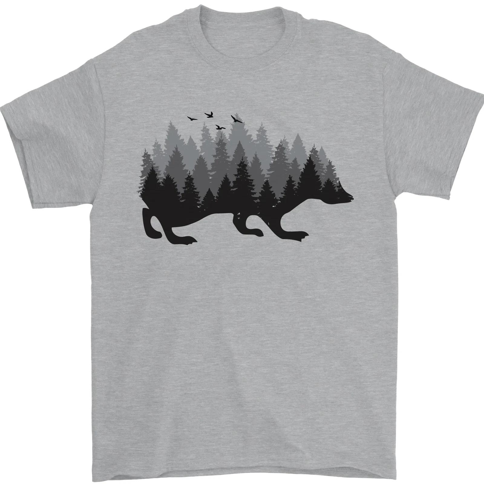 A Hedgehog Depicting a Forest Mens T-Shirt 100% Cotton XL